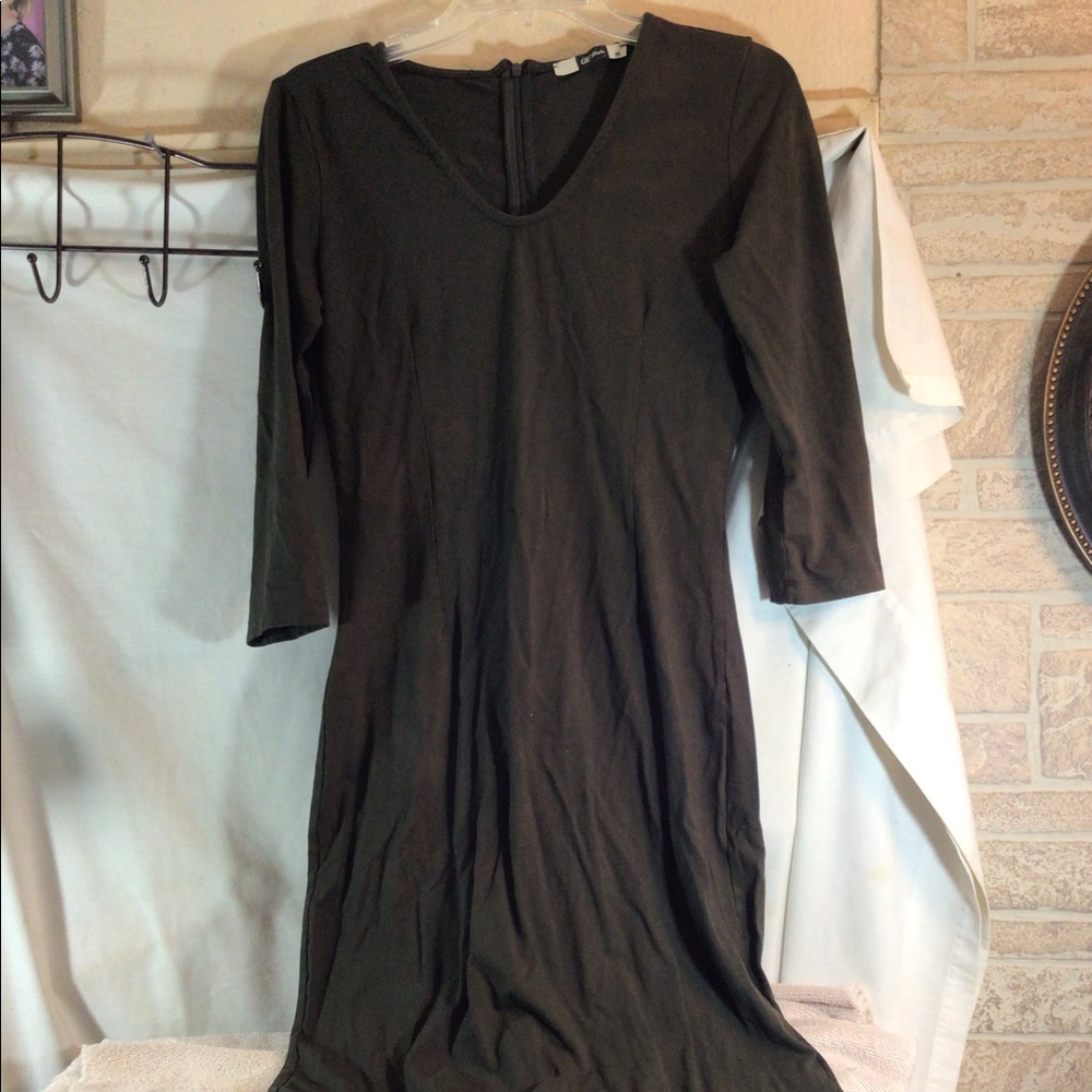 Cute Woman’s Sz M QU STYLE 3/4 Slv Green Form Fitting Zipper Back Maxi Dress